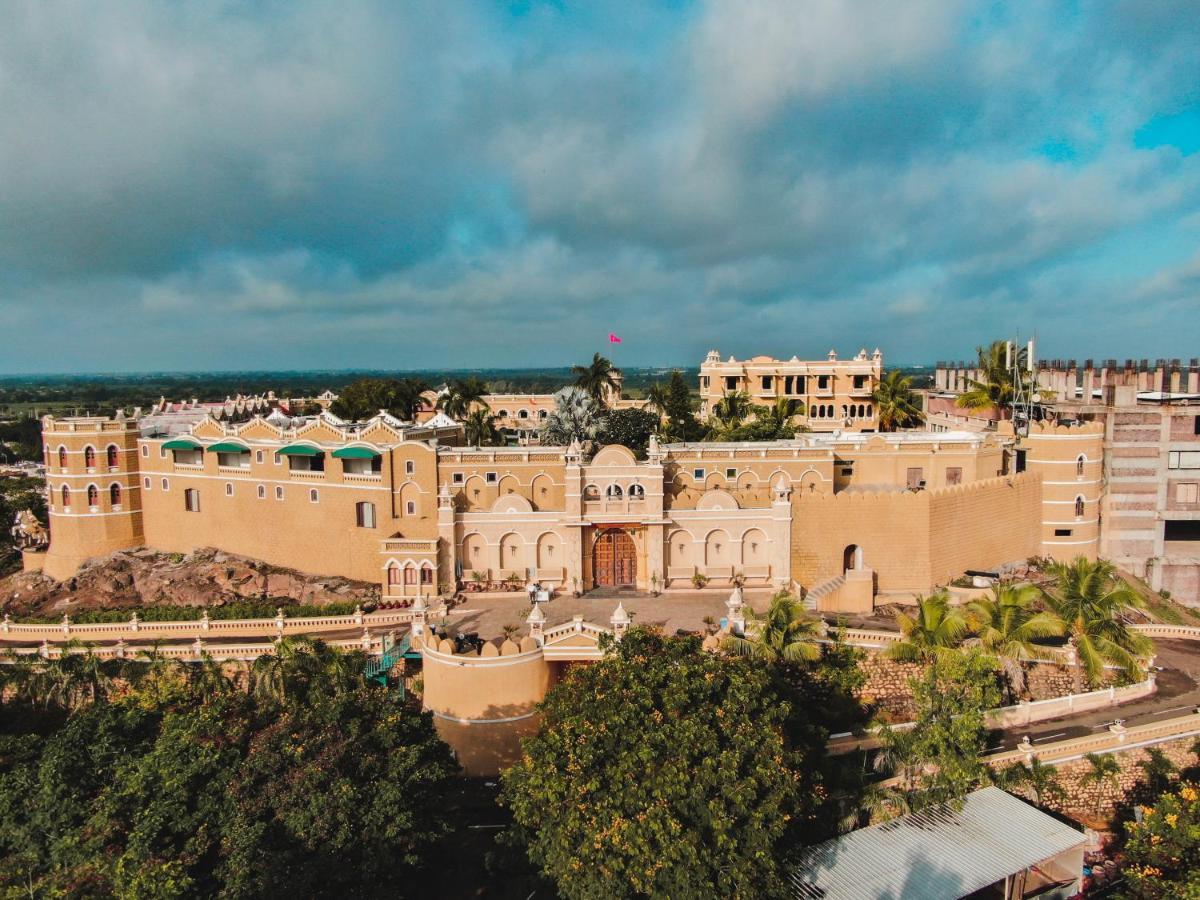 Heritage Khirasara Palace Rádžkót Exteriér fotografie